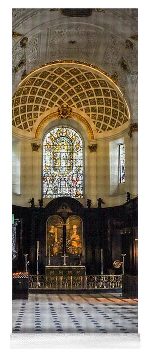St. Yoga Mat featuring the photograph St. Clement Danes #1 by Ross Henton
