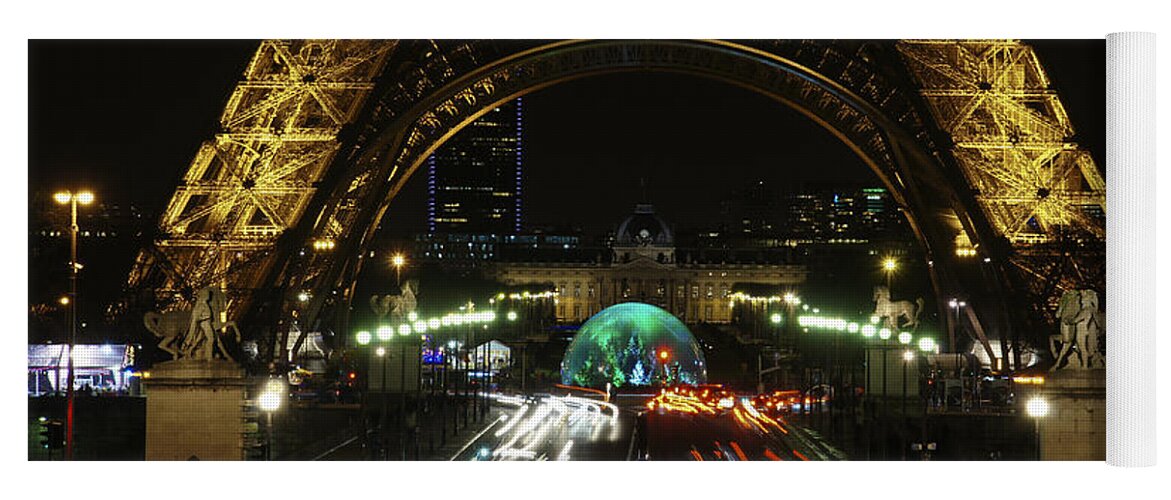 Eiffel Tower Yoga Mat featuring the photograph Christmas in Paris by Brian Kamprath