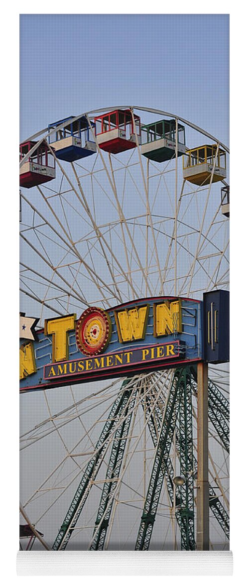 Funtown Pier Yoga Mat featuring the photograph Funtown Ferris Wheel by Terry DeLuco