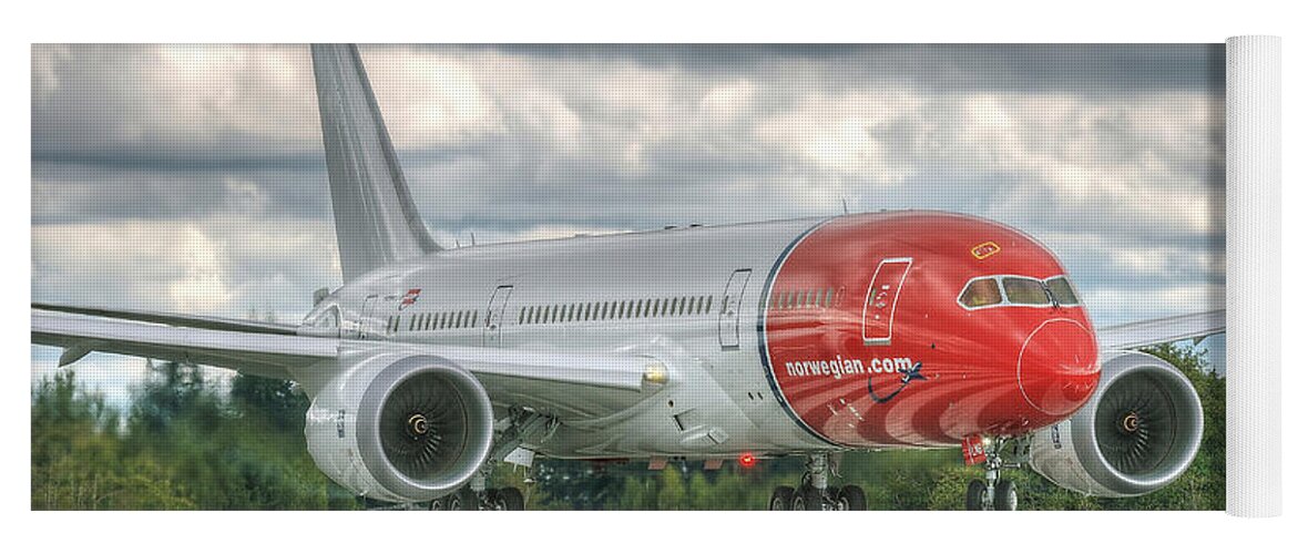 Boeing Yoga Mat featuring the photograph Norwegian 787 by Jeff Cook