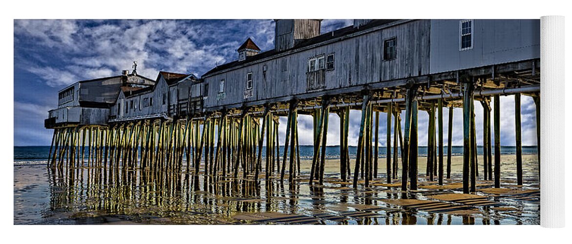 Old Orchard Beach Yoga Mat featuring the photograph Old Orchard Beach Pier by Susan Candelario