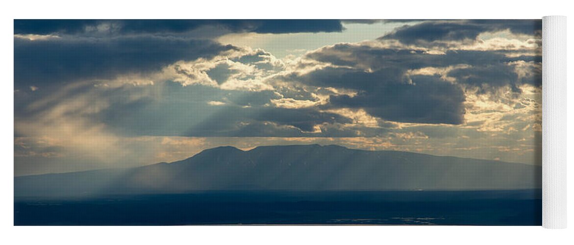 Mountain Yoga Mat featuring the photograph Sunset Rays Over Mount Susitna by Andrew Matwijec