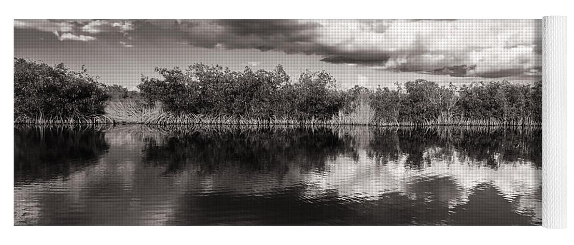Everglades Yoga Mat featuring the photograph Florida Everglades #18 by Raul Rodriguez