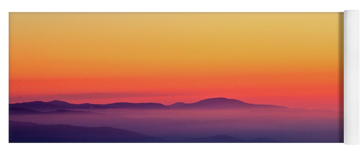Sunrise Yoga Mat featuring the photograph A Simple Sunrise by Douglas Stucky
