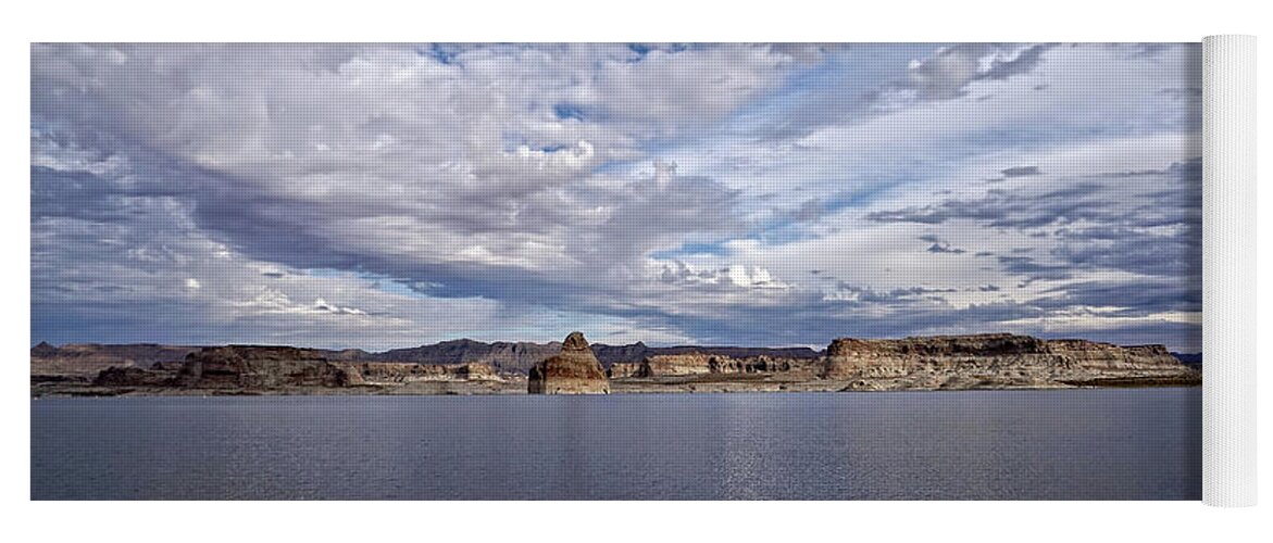 Lake Powell Recreation Area Yoga Mat featuring the photograph Changing Skies by Leda Robertson