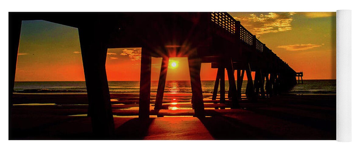 Sunrise Yoga Mat featuring the photograph Early morning by Bradley Dever