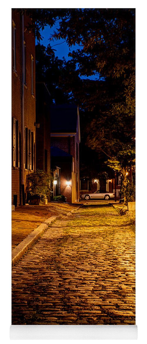 #treyusa Yoga Mat featuring the photograph Olde town Philly Alley by Mark Dodd