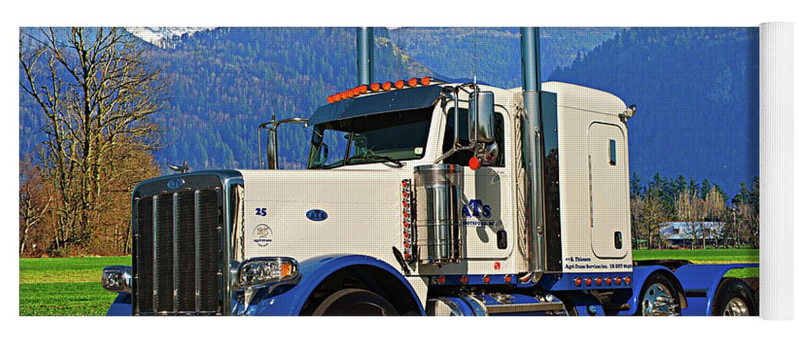 Big Rigs Yoga Mat featuring the photograph Peterbilt in front of Mt Baker by Randy Harris