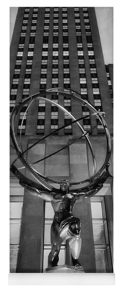 Rockefeller Center Yoga Mat featuring the photograph Rockefeller Centre by Diana Rajala
