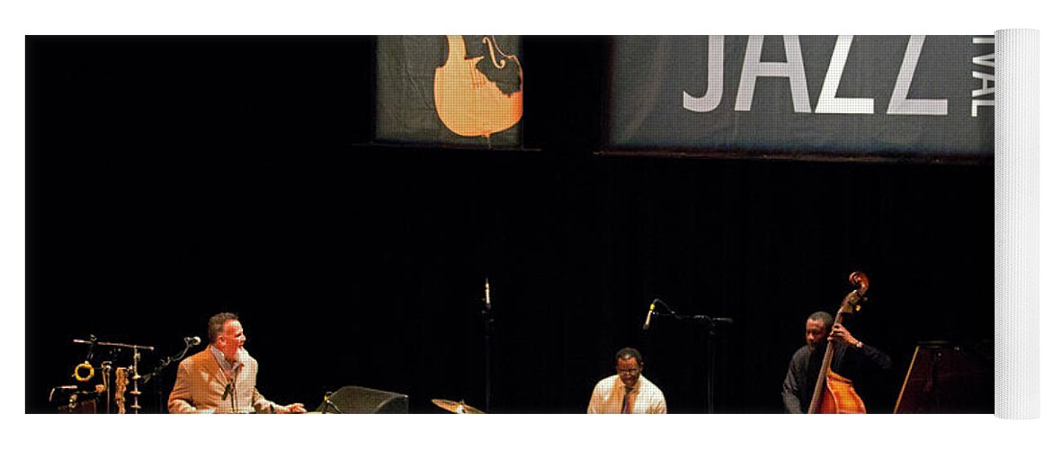 Jazz Yoga Mat featuring the photograph Ahmad Jamal Quartet 2 by Lee Santa