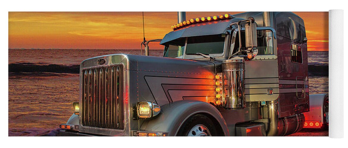 Big Rigs Yoga Mat featuring the photograph Catr9577a-19 by Randy Harris