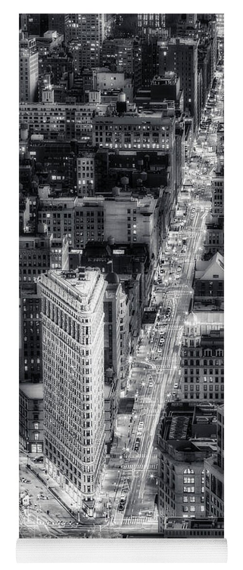 Flatiron Building Yoga Mat featuring the photograph Flatiron Building District NYC BW by Susan Candelario