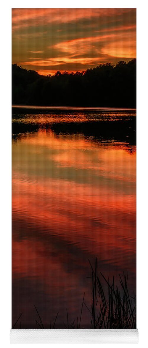 Big Ditch Lake Yoga Mat featuring the photograph Last Light at the Lake by Thomas R Fletcher