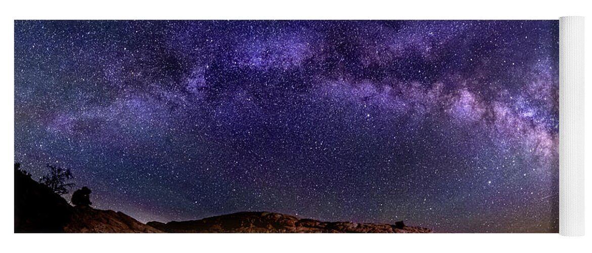Mesa Yoga Mat featuring the photograph Milky Way at Mesa Arch by Kenneth Everett