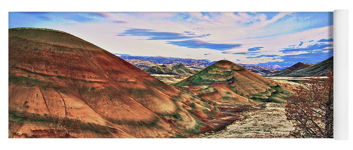 Painted Hills Yoga Mat featuring the photograph Oregon Painted Hills Before Dawn by John Christopher