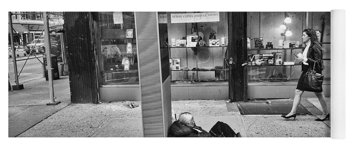 B&w Photograph Of New York City. Contrast Of Rich And Poor In America.horizontal Cityscape Yoga Mat featuring the photograph Pawn Shop by Joan Reese