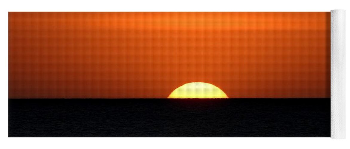 Florida Sunset Yoga Mat featuring the photograph Florida Sunset on the Gulf by Robert Stanhope