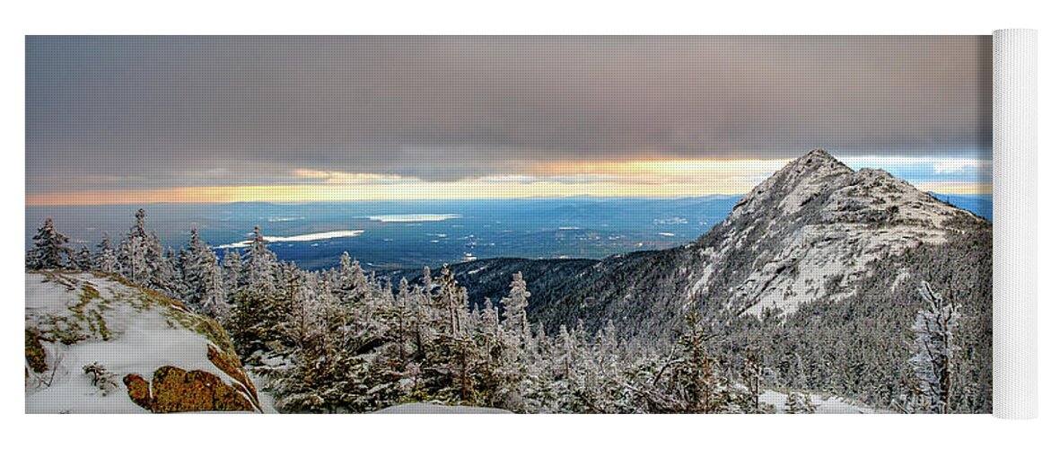 52 With A View Yoga Mat featuring the photograph Winter Sky Over Mount Chocorua by Jeff Sinon