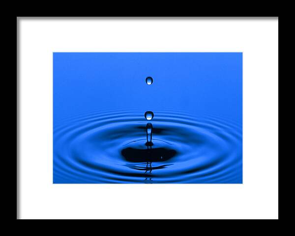 Concentric Circle Framed Print featuring the photograph Water Drop #11 by Phillip Hayson