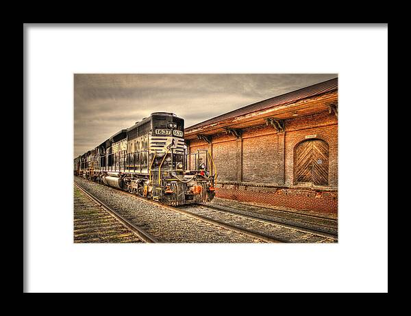 Reid Callaway Norfolk Southern Railway Framed Print featuring the photograph Locomotive 1637 Norfork Southern by Reid Callaway