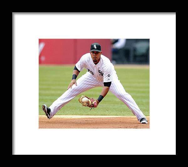American League Baseball Framed Print featuring the photograph Minnesota Twins V Chicago White Sox by Ron Vesely
