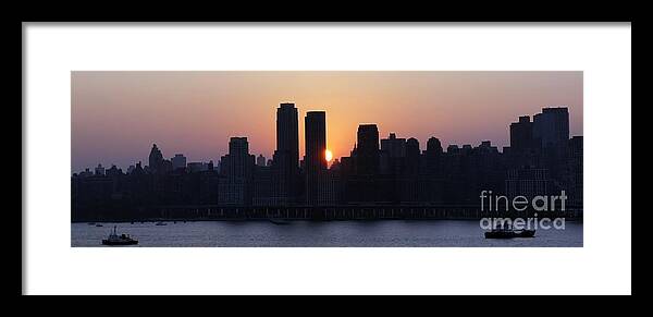 Rising Sun Framed Print featuring the photograph Morning on the Hudson by Lilliana Mendez