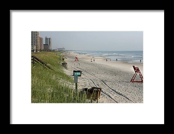 Beach Framed Print featuring the photograph 4th Avenue by Susan McMenamin