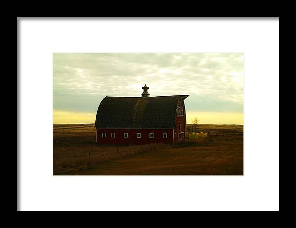 Barns Framed Print featuring the photograph A Barn In Mcgregor North Dakota by Jeff Swan