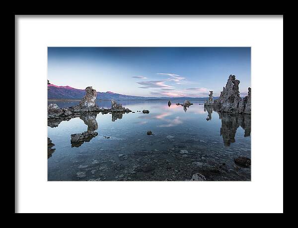 Horizontal Framed Print featuring the photograph A Center Point by Jon Glaser
