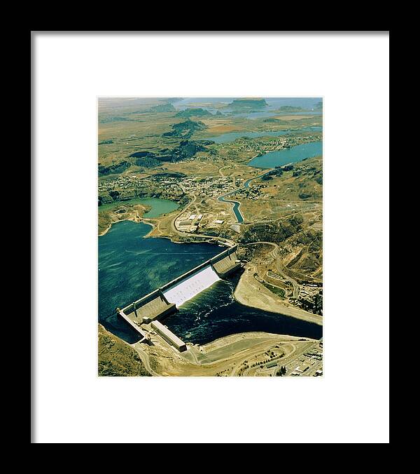 Dam Framed Print featuring the photograph Aerial View Of Grand Coulee Dam by Us Bureau Of Reclamation/ Science Photo Library