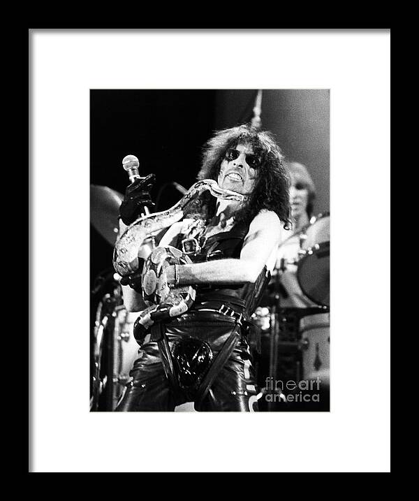 Alice Cooper Framed Print featuring the photograph Alice Cooper 1979 by Chris Walter