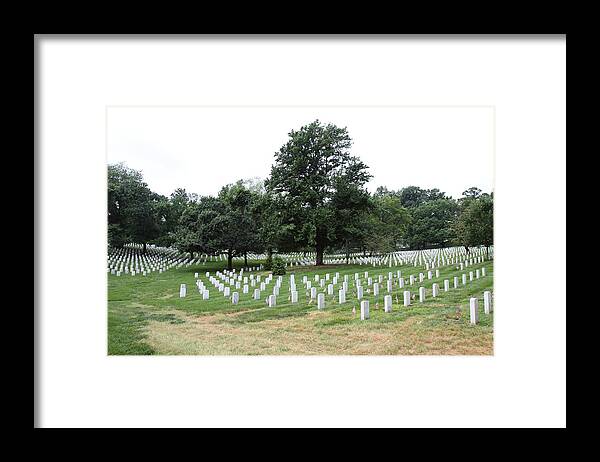Arlington Framed Print featuring the photograph Arlington National Cemetery - 01137 by DC Photographer