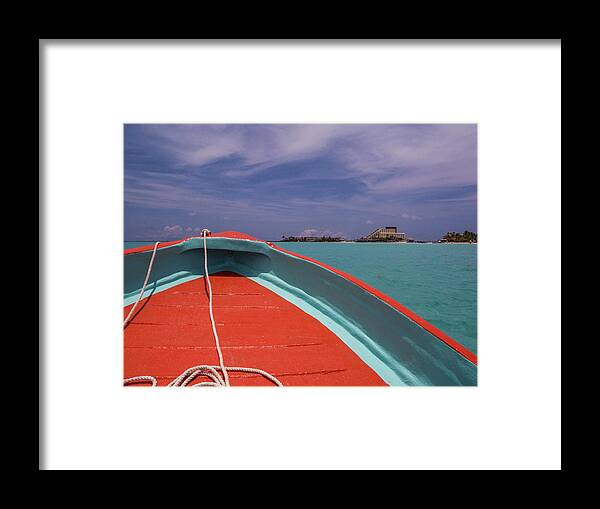 Caribbean Framed Print featuring the photograph At the bow of a Ponga by Matt Swinden