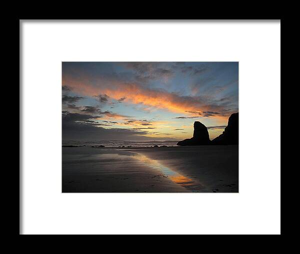 Bandon Beach Framed Print featuring the photograph Bandon Beach Beauty by Suzy Piatt