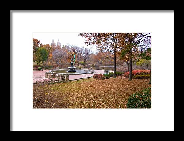 Bethesda Terrace Framed Print featuring the photograph Bethesda Fountain by Cornelis Verwaal