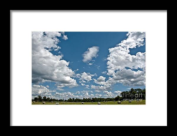 Sky Framed Print featuring the photograph Big Sky by Cheryl Baxter