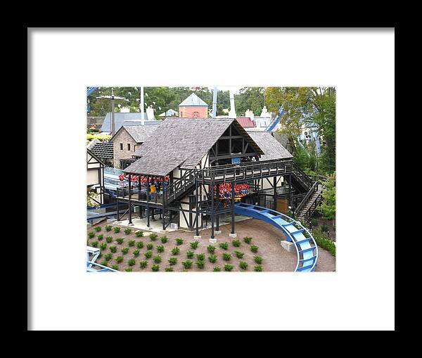 Busch Framed Print featuring the photograph Busch Gardens - 121218 by DC Photographer