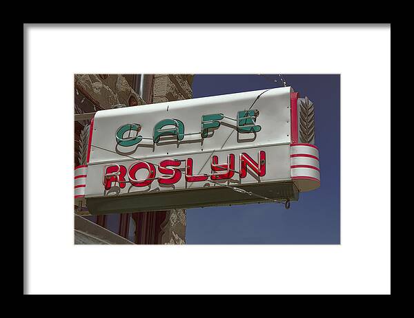 Cafe Sign Framed Print featuring the photograph Cafe Roslyn by Cathy Anderson