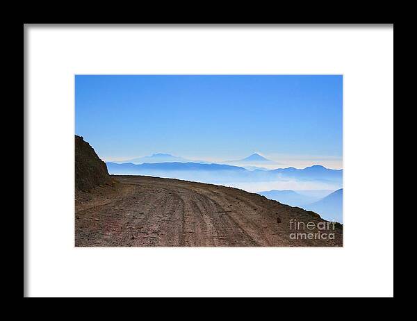 Toluca Framed Print featuring the photograph Camino en Volcan Nevado de Toluca by Francisco Pulido