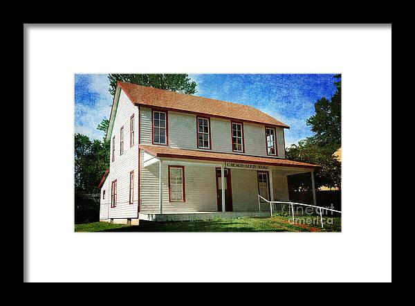 House Historic Framed Print featuring the photograph Chicago And Alton House Blue Springs Missouri by Andee Design