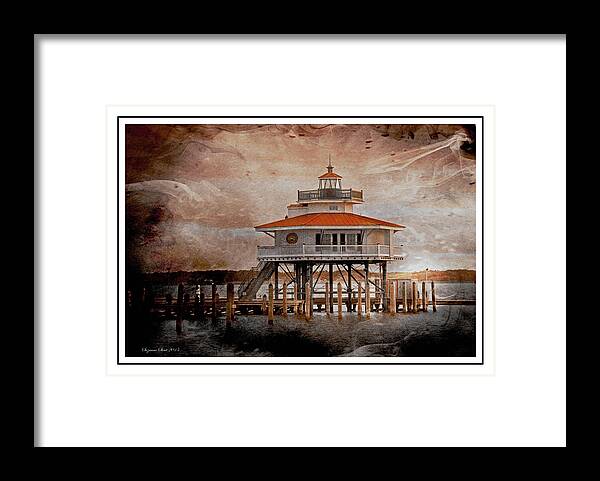 Cambridge Framed Print featuring the photograph Choptank River Lighthouse by Suzanne Stout