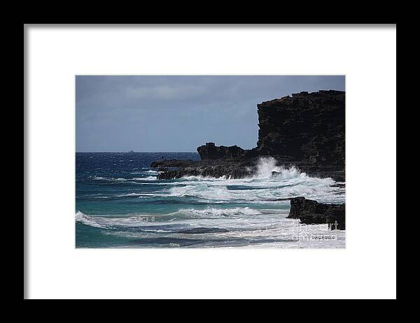 Hawaii Framed Print featuring the photograph Cliff Walk by Veronica Batterson