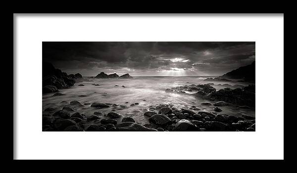 Australia Framed Print featuring the photograph Crescent Head Rays by Graeme