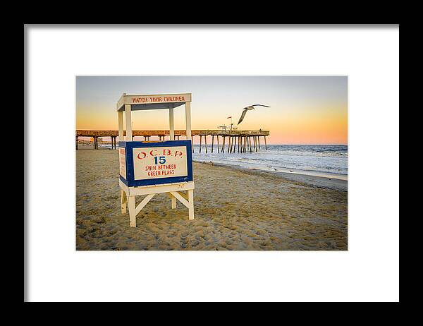Photobomb Framed Print featuring the photograph Days End by Mark Rogers