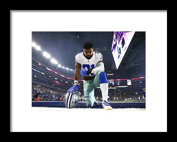 People Framed Print featuring the photograph Detroit Lions v Dallas Cowboys by Tom Pennington