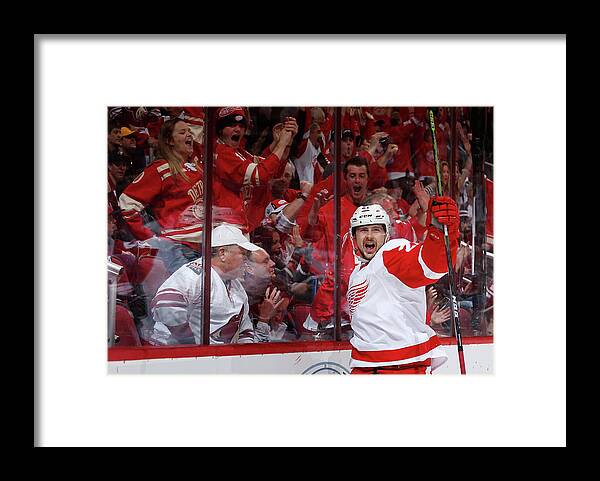 People Framed Print featuring the photograph Detroit Red Wings V Arizona Coyotes by Christian Petersen