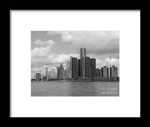 Detroit Framed Print featuring the photograph Detroit Skyscape by Ann Horn