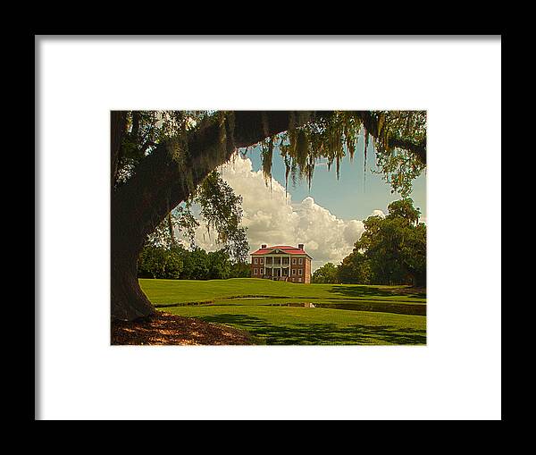 Nature Framed Print featuring the photograph Drayton Hall by Kevin Senter