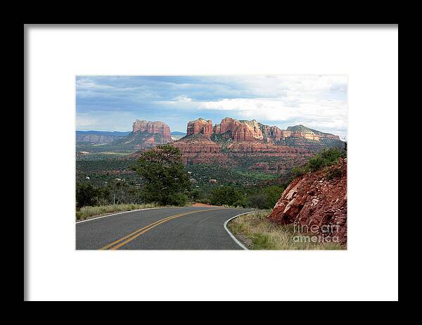 Sedona Framed Print featuring the photograph Driving to Sedona by Carol Groenen