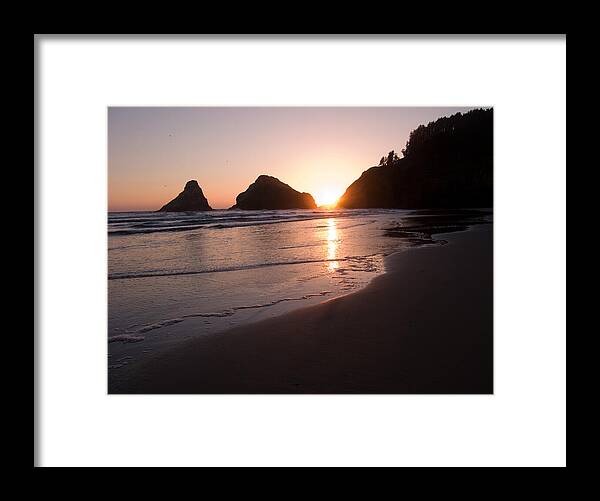 Beach Framed Print featuring the photograph Evening on the Coast by Elaine Goss